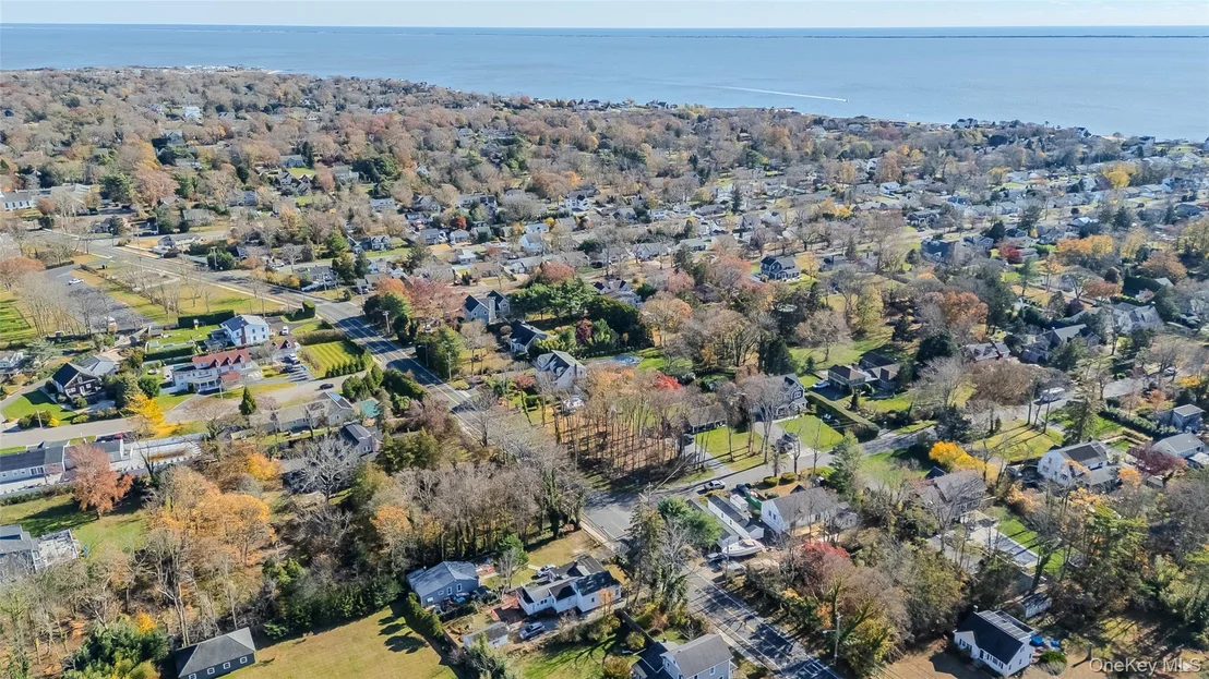 Photo of 403 Middle Road