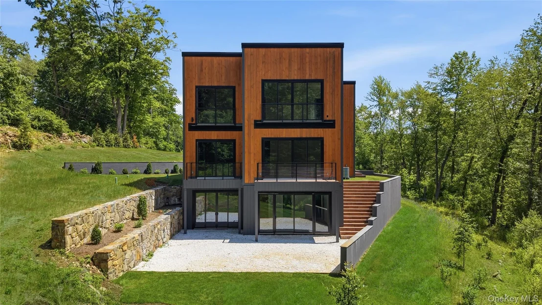 Photo of 41 Mead Road