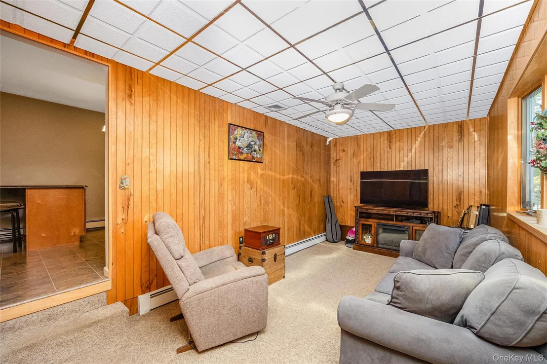 Photo of 1340 Spur Drive S