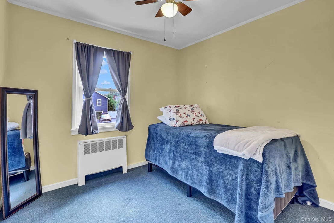 Photo of 948 Simon Place
