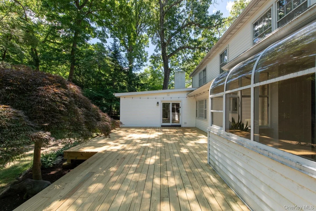 Photo of 44 Pleasant Ridge Drive