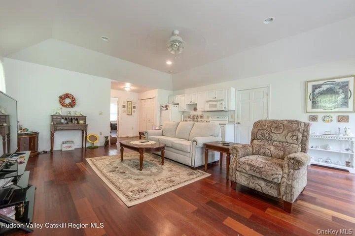Photo of 97 Leslie Road