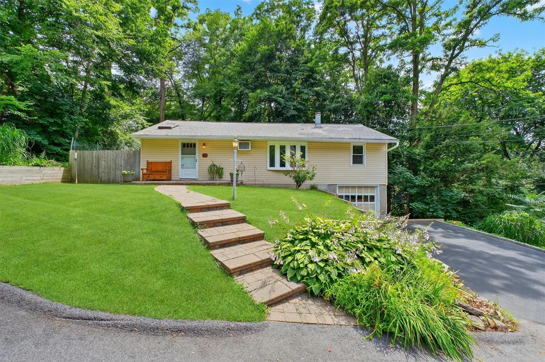 Photo of 69 Floradan Road