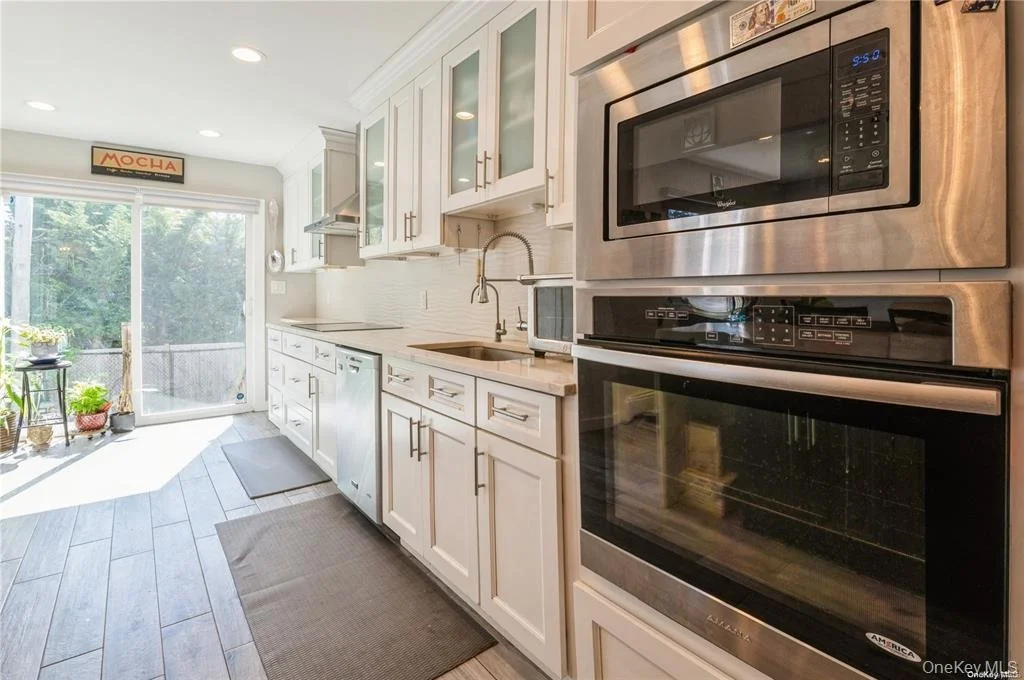Photo of 1040 Cedarhurst Street