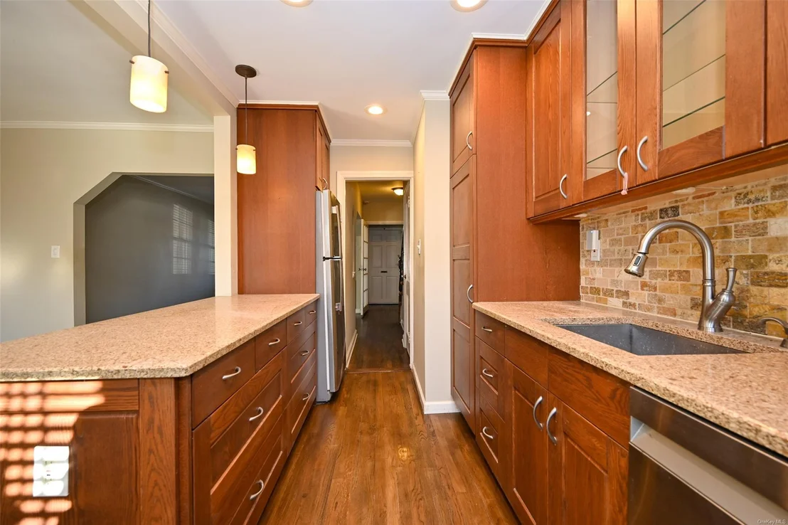 Photo of 46-84 Hollis Court Boulevard