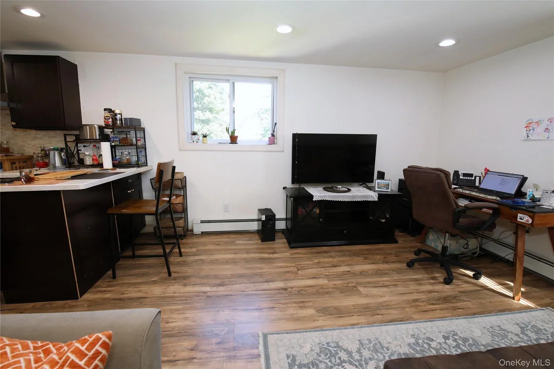 Photo of 39 Split Cedar Drive