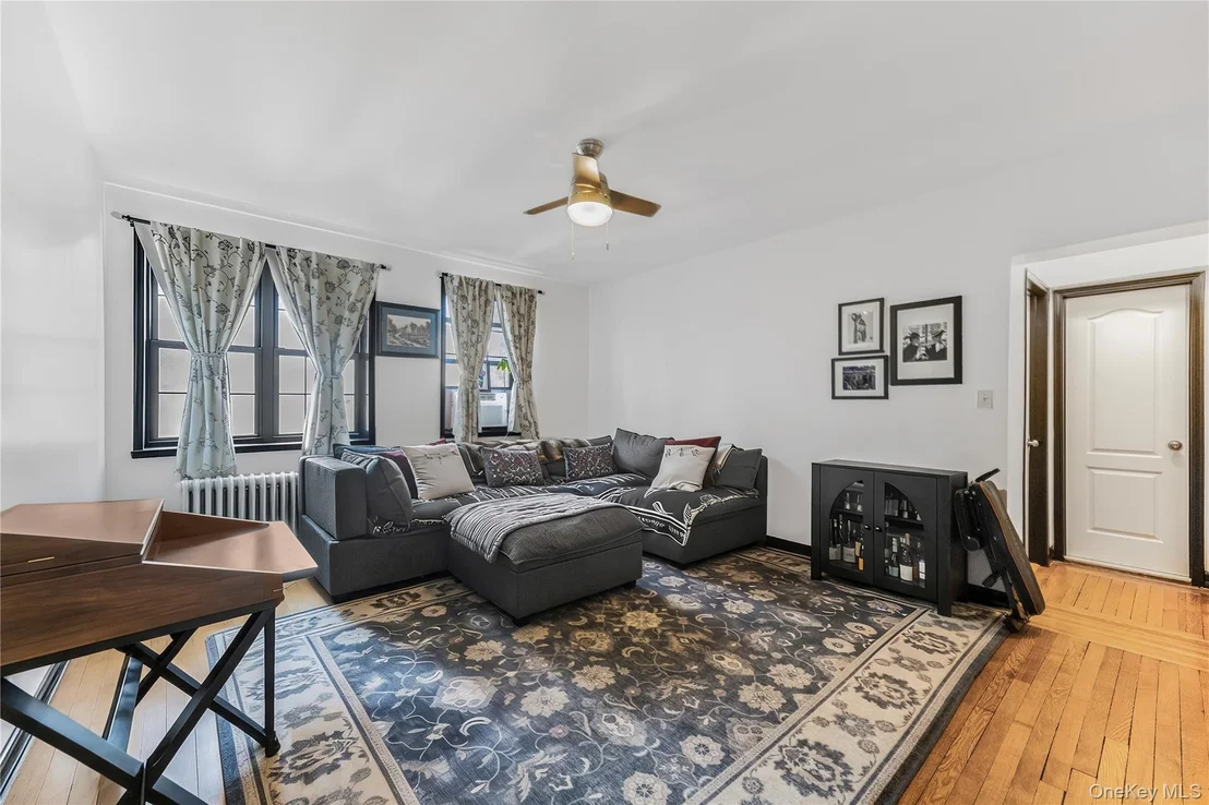 Photo of Unit 6C at 808 Bronx River Road