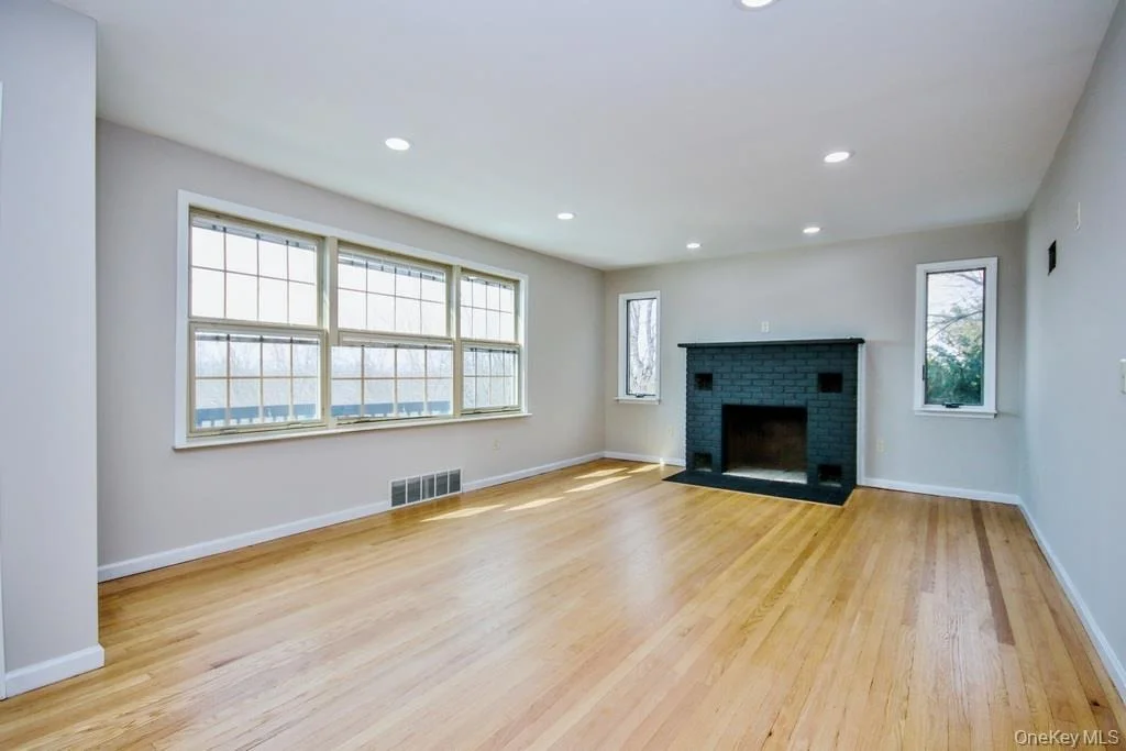 Photo of 23 Robert Road