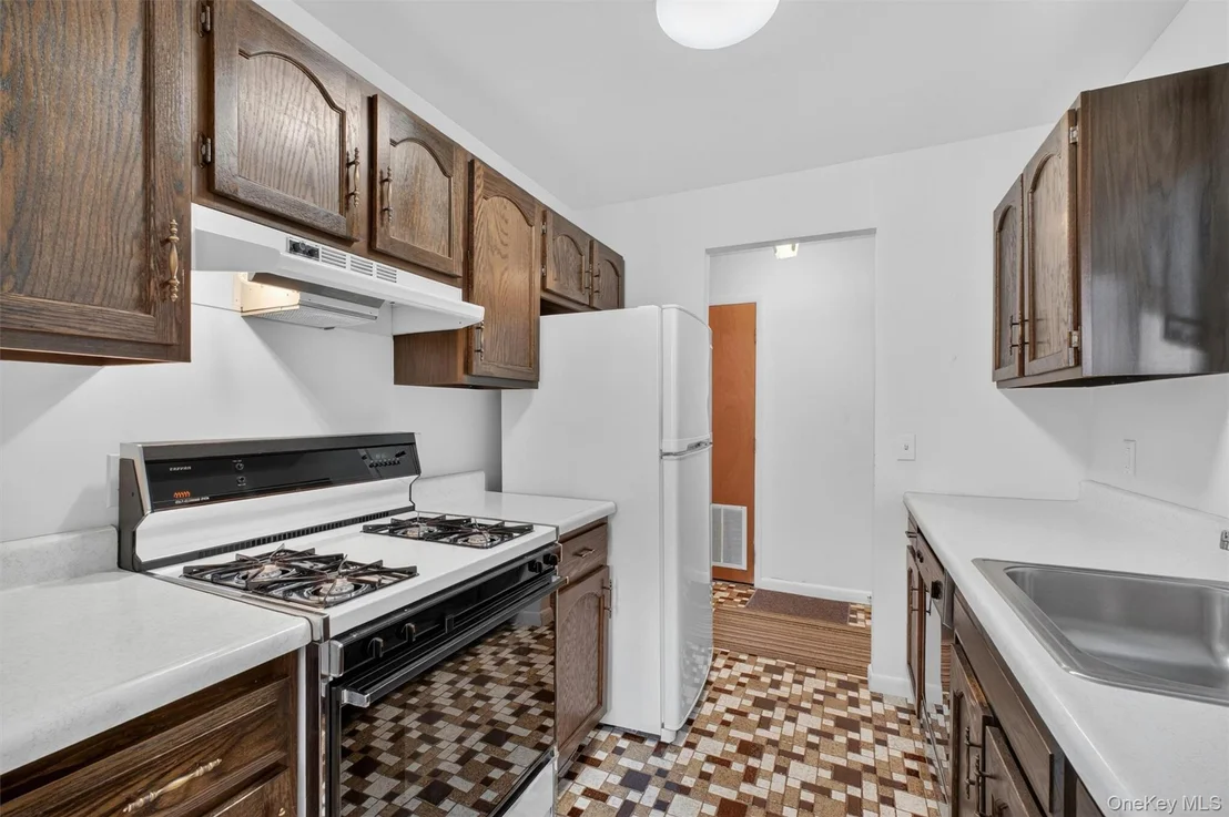 Photo of Unit C1STFLOOR at 301 Commons Way