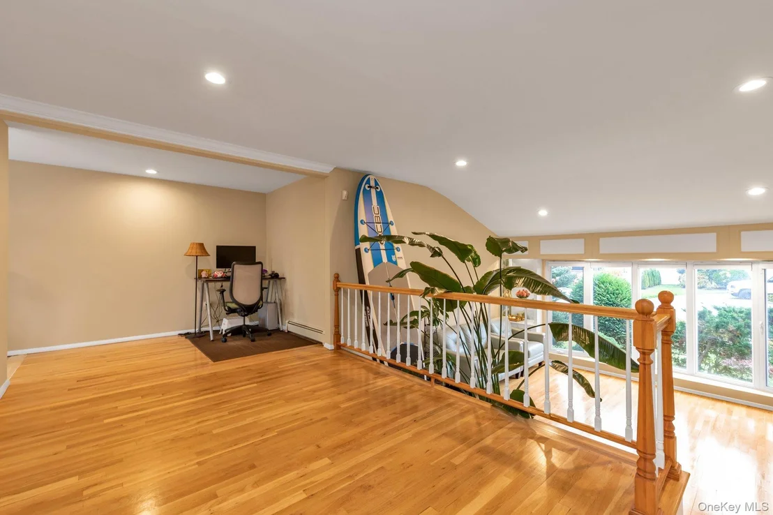 Photo of 2884 Bay Drive