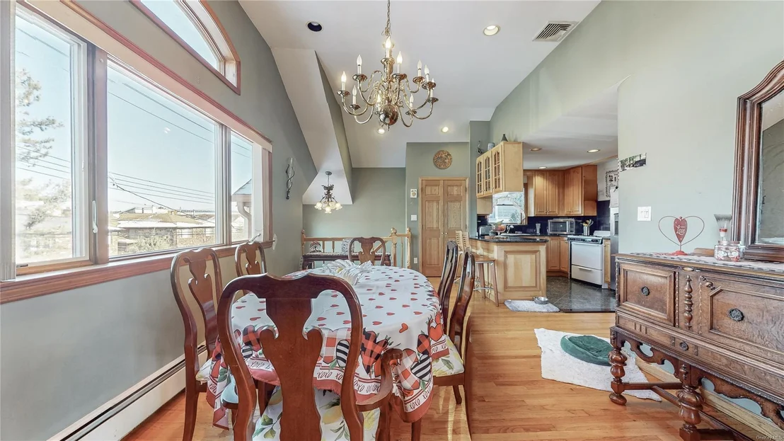 Photo of 154-26 Riverside Drive