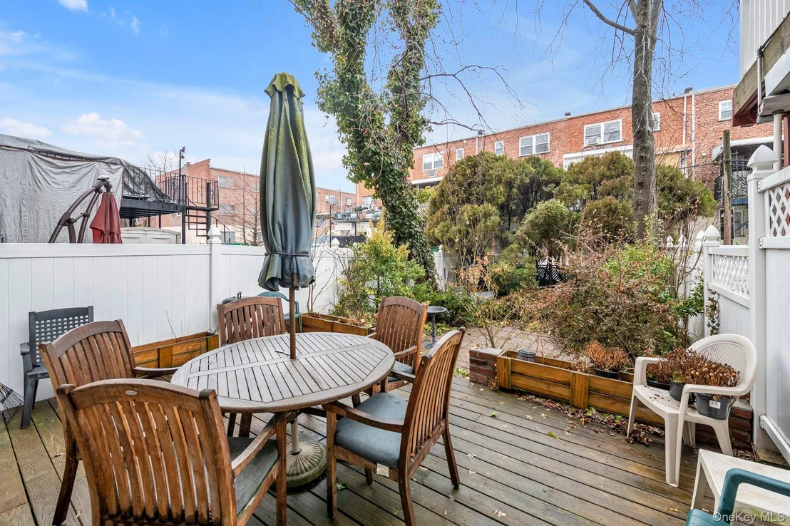 Photo of 1019 Vincent Avenue