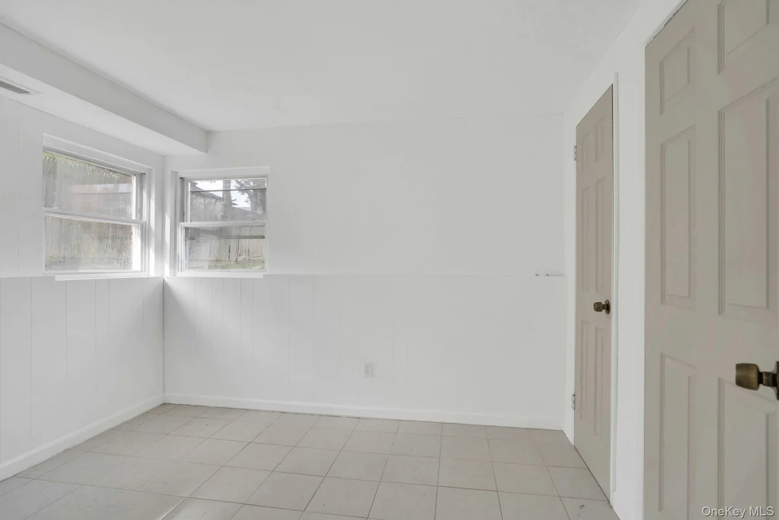 Photo of 44 Delaware Avenue
