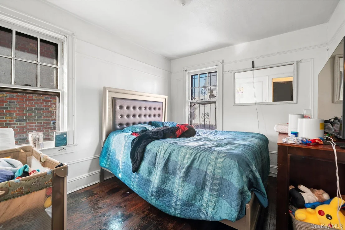 Photo of 871 Linden Boulevard