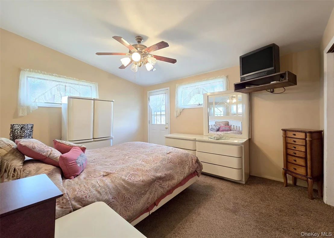 Photo of 32 Dennis Drive