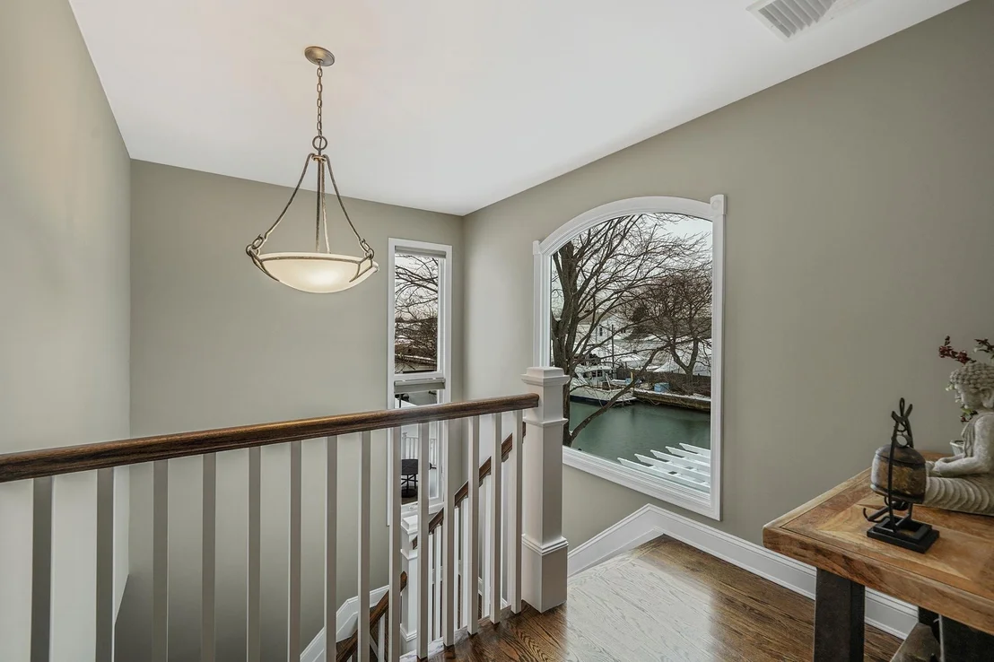 Photo of 24 Lucinda Drive