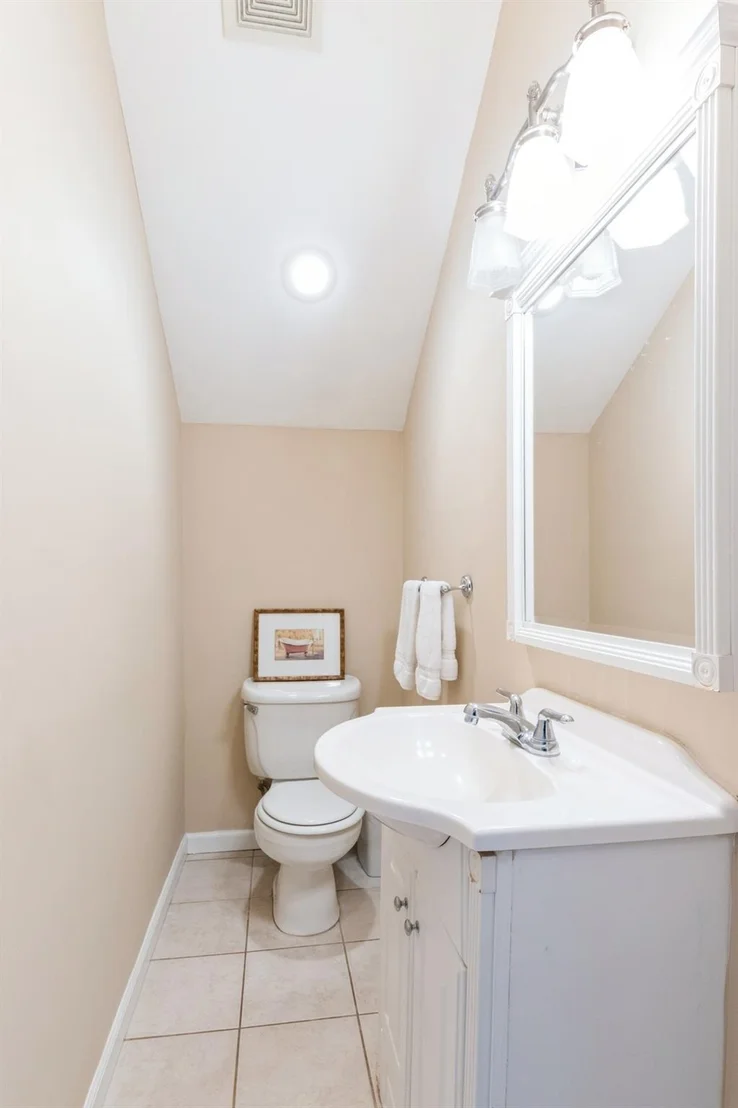 Photo of 4 Ackley Avenue