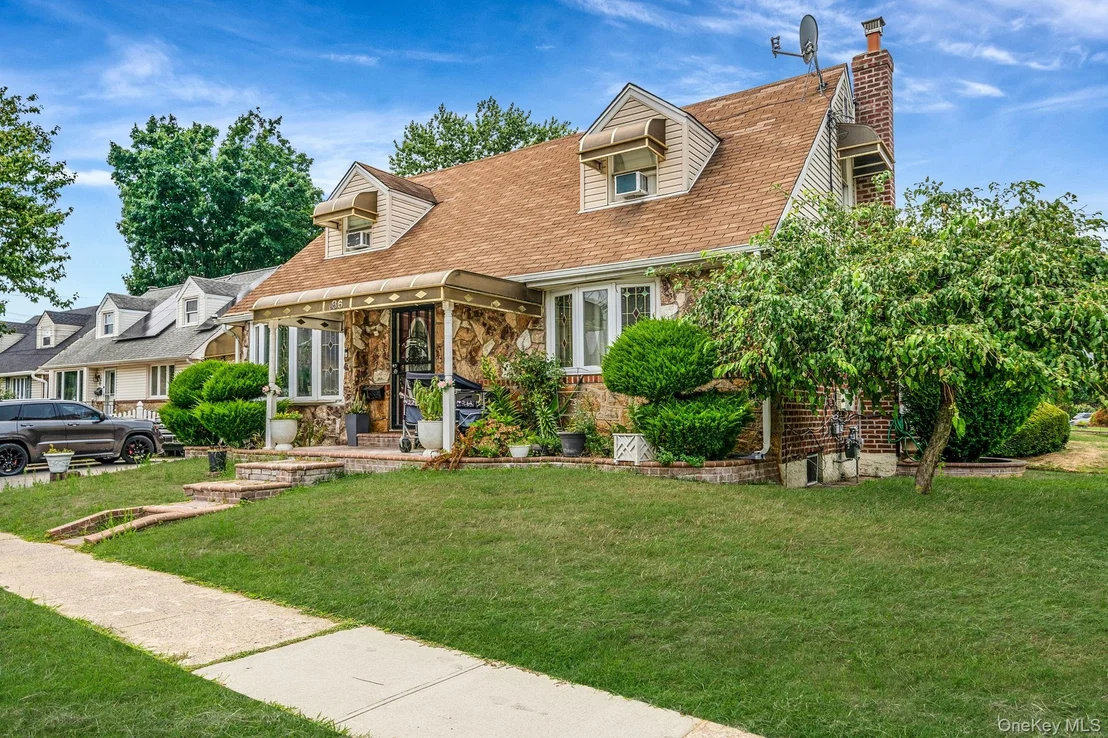 Photo of 86 Clearstream Avenue