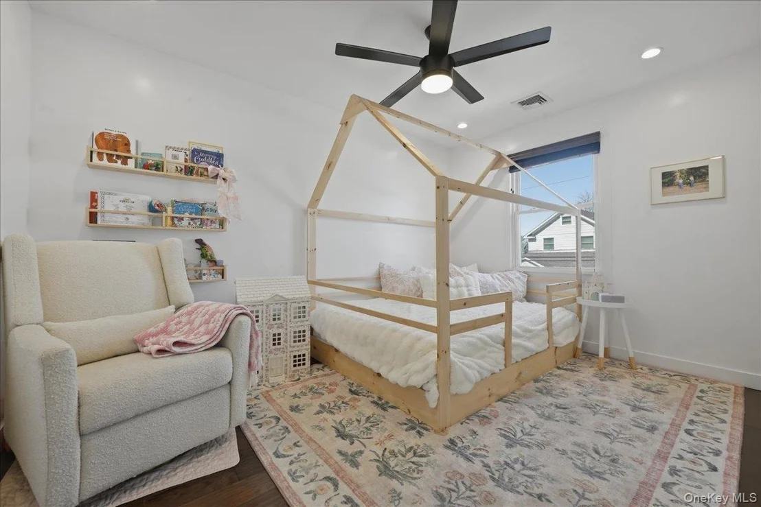 Photo of 98 Vincent Place