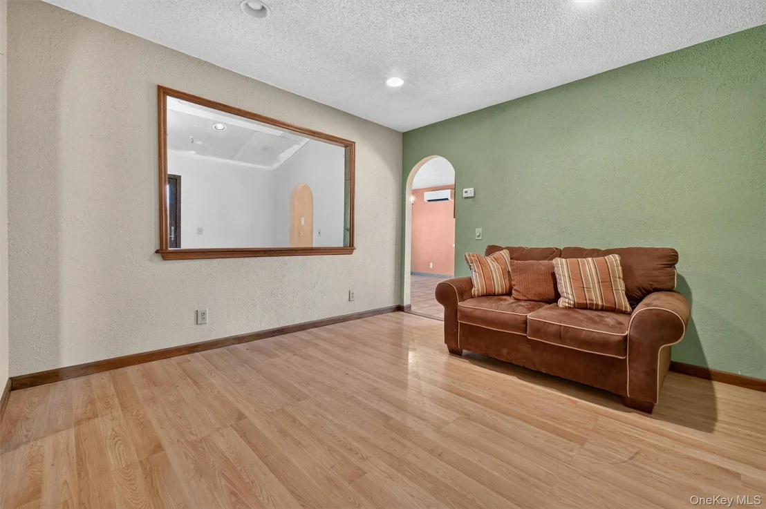 Photo of 25 Red Mills Road