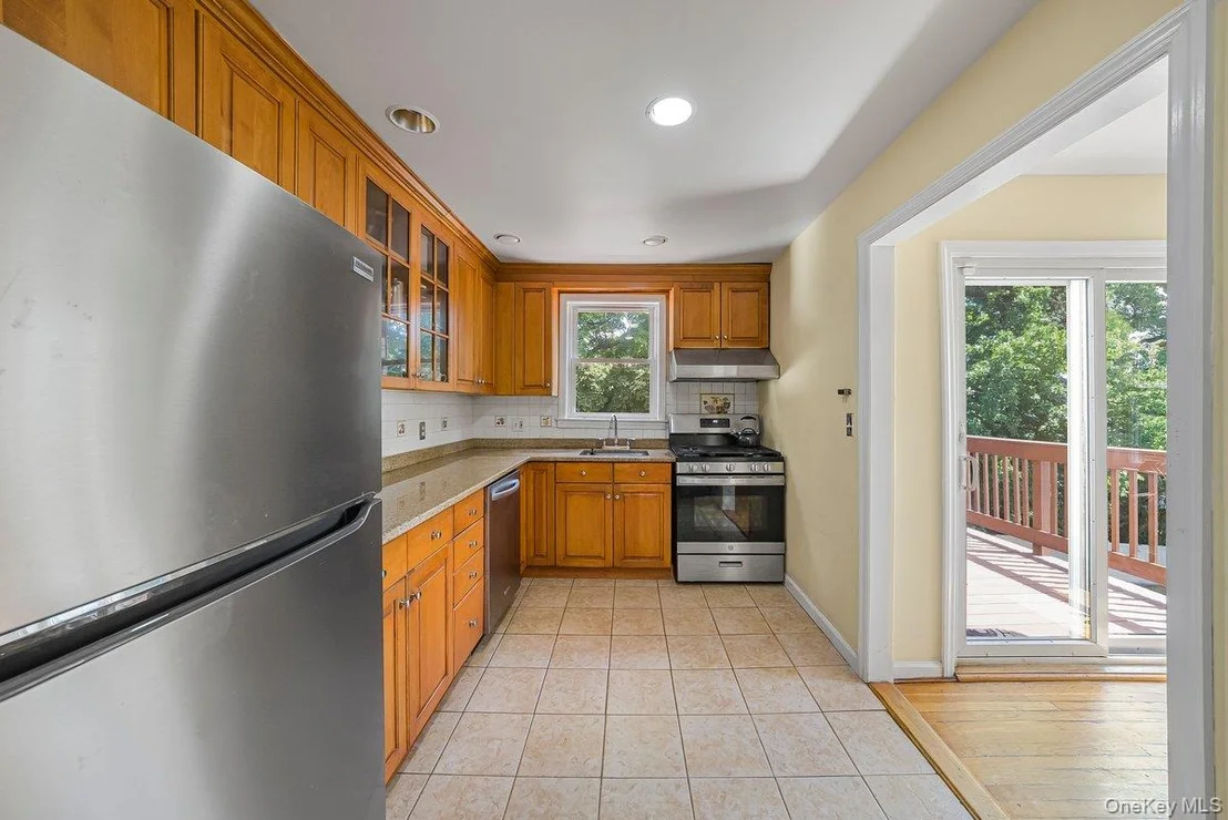 Photo of 104 Lefferts Road