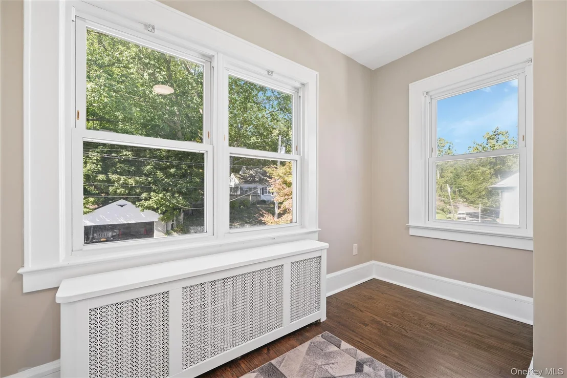 Photo of 511 Decatur Avenue
