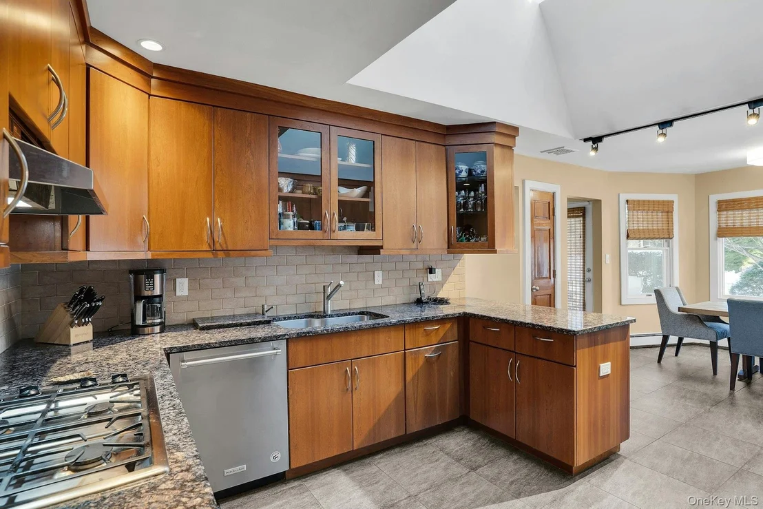 Photo of 48 Randolph Drive