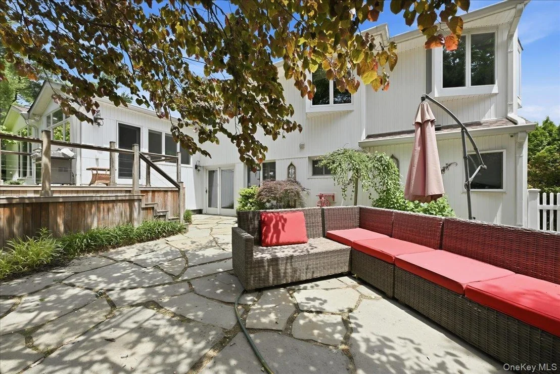 Photo of 15 Seneca Place