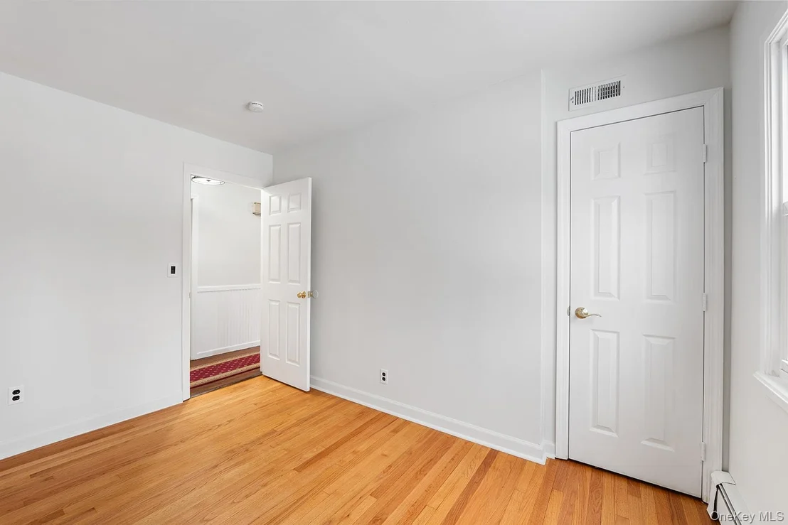 Photo of 18 Steiner Drive