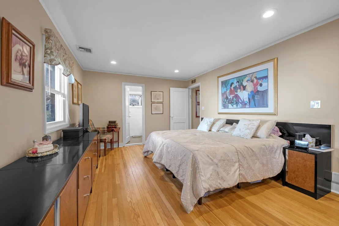 Photo of 32 Cedar Drive