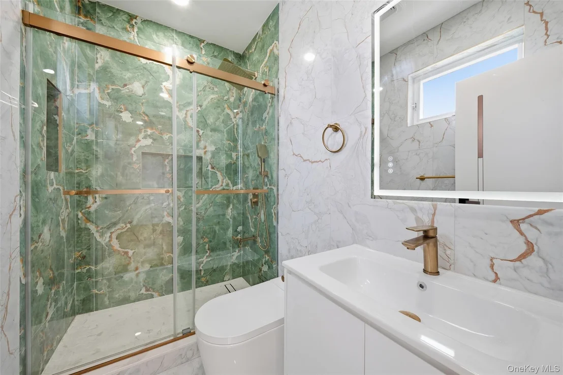 Photo of 387 Sherbourne Road