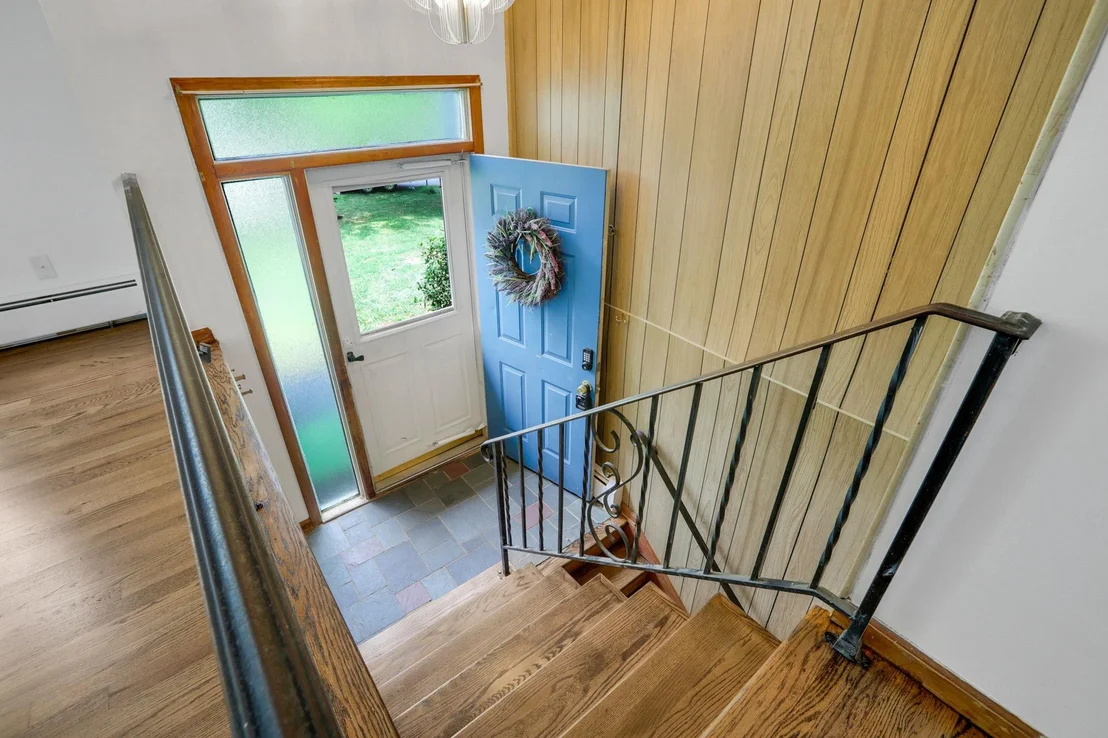 Photo of 187 Riverview Drive