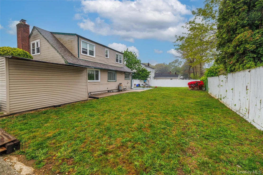 Photo of 265 Beachview Street