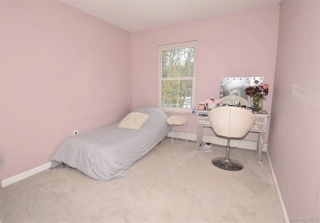 Photo of 338 Pond Path