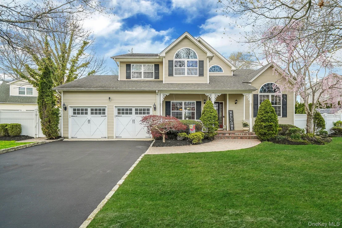 Photo of 9 Tuthill Creek Drive