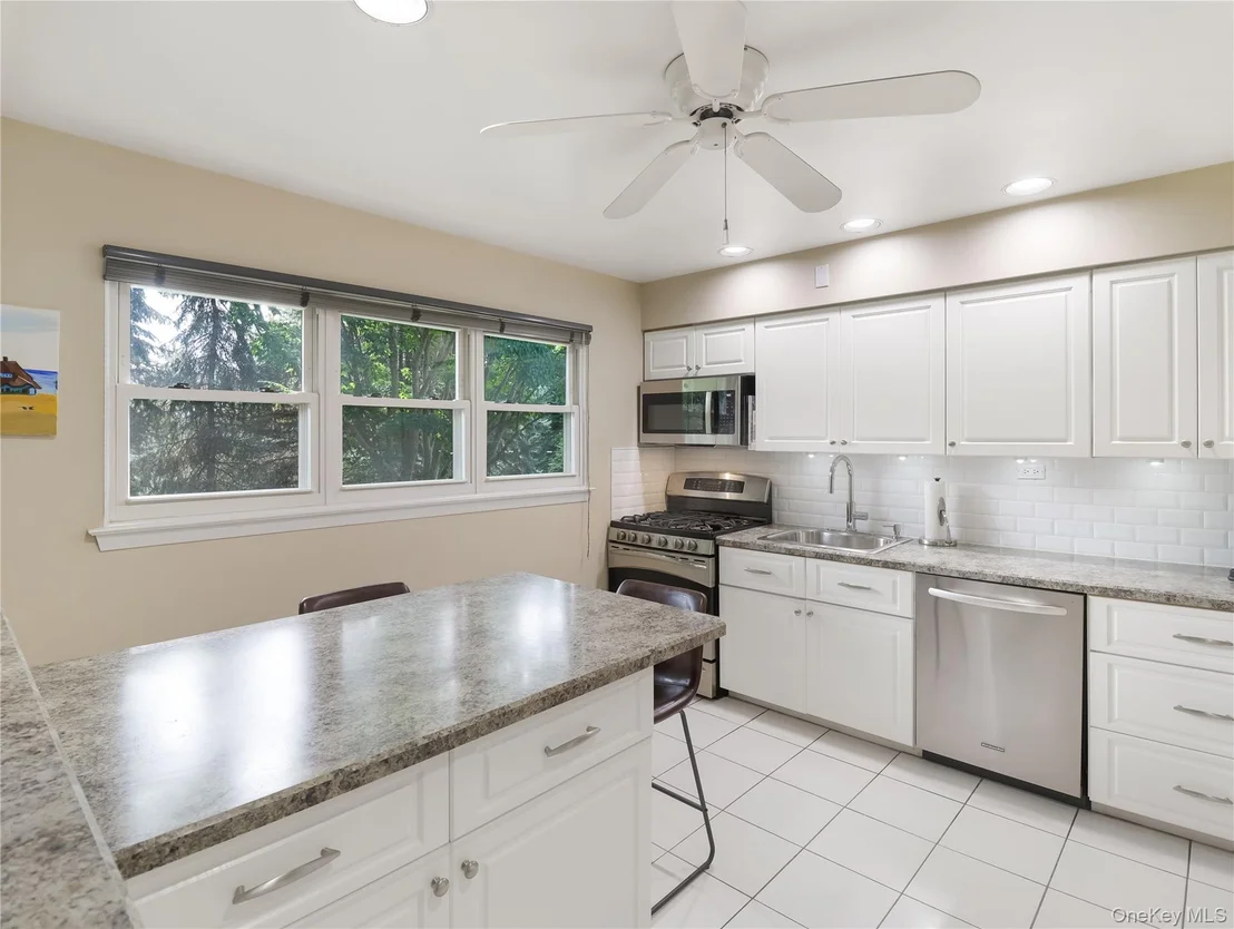 Photo of 48 Eberling Drive