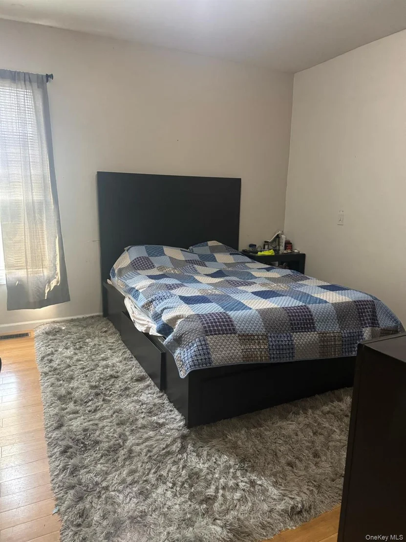 Photo of 172 N Ocean Avenue