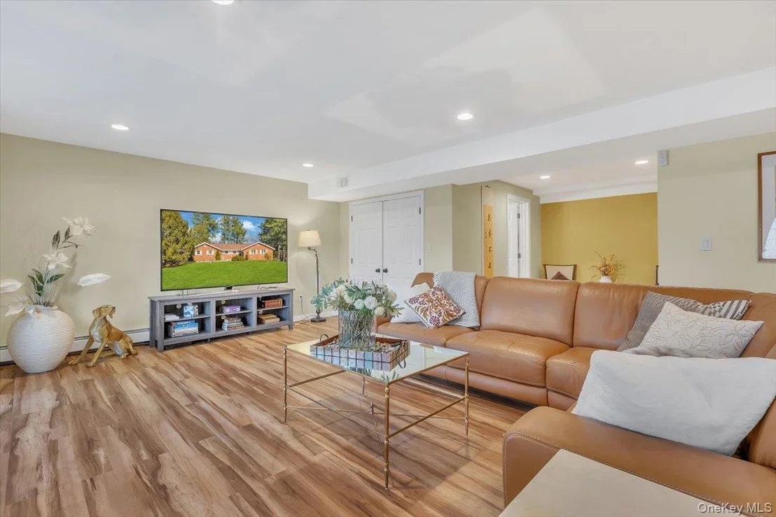Photo of 47 Willow Drive