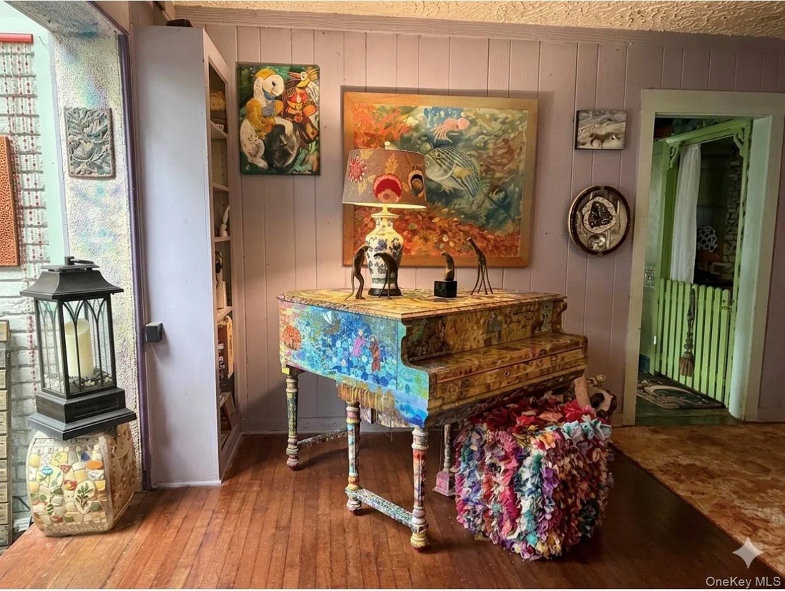 Photo of 48 Maple Avenue