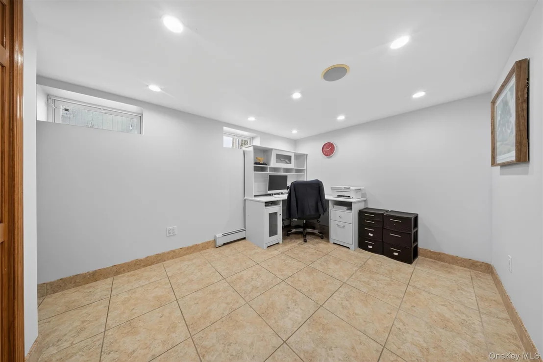 Photo of 162-11 12th Road