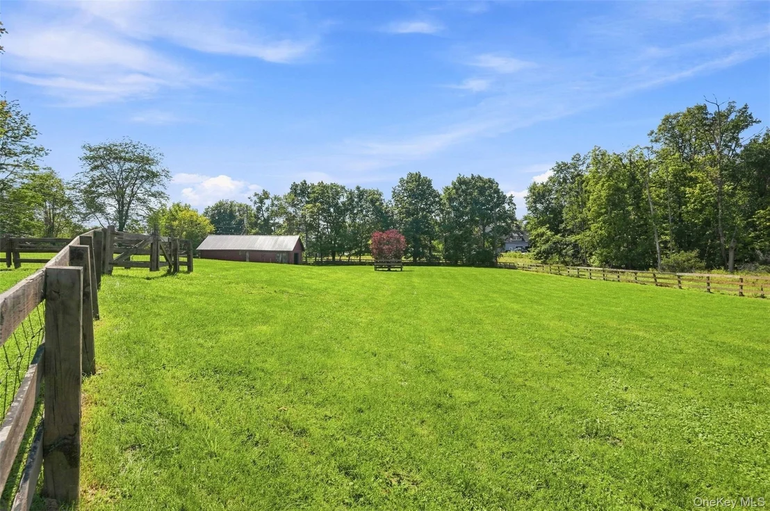 Photo of 289 Pine Grove Road
