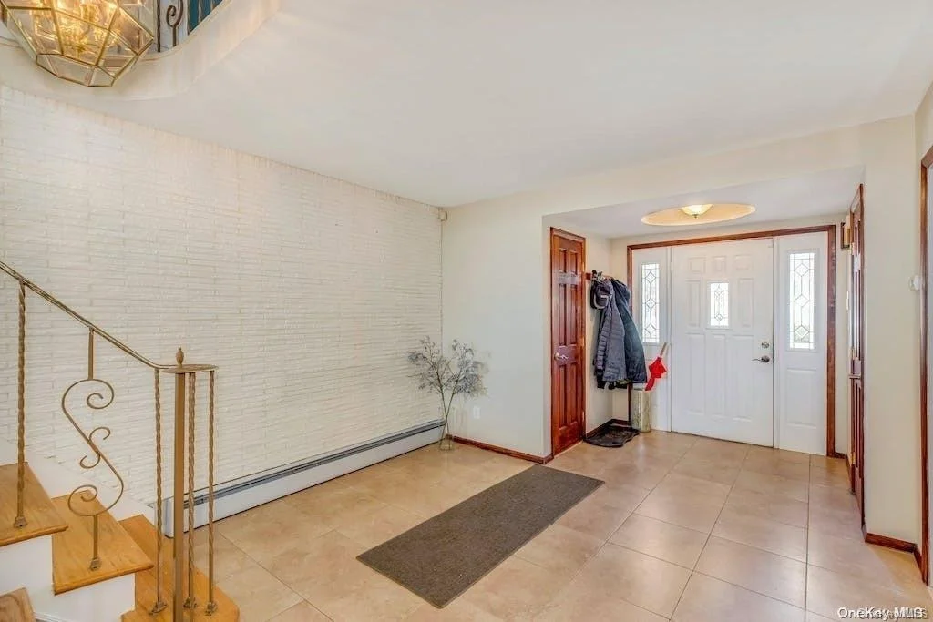 Photo of 8 Wesleyan Road
