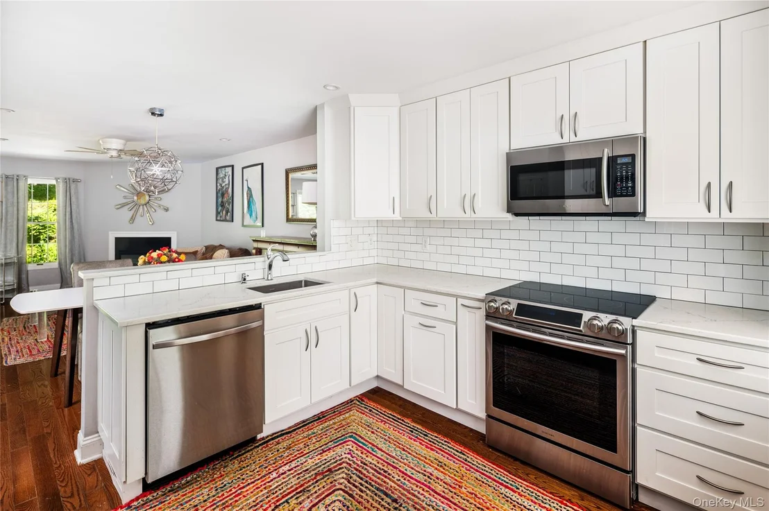 Photo of 1802 Regent Drive