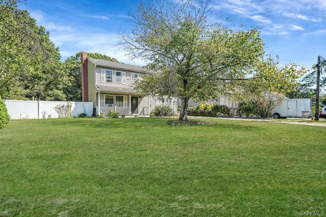 Photo of 35 Maple Avenue