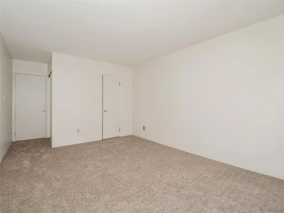 Photo of Unit 8 at 2 Loudon Drive