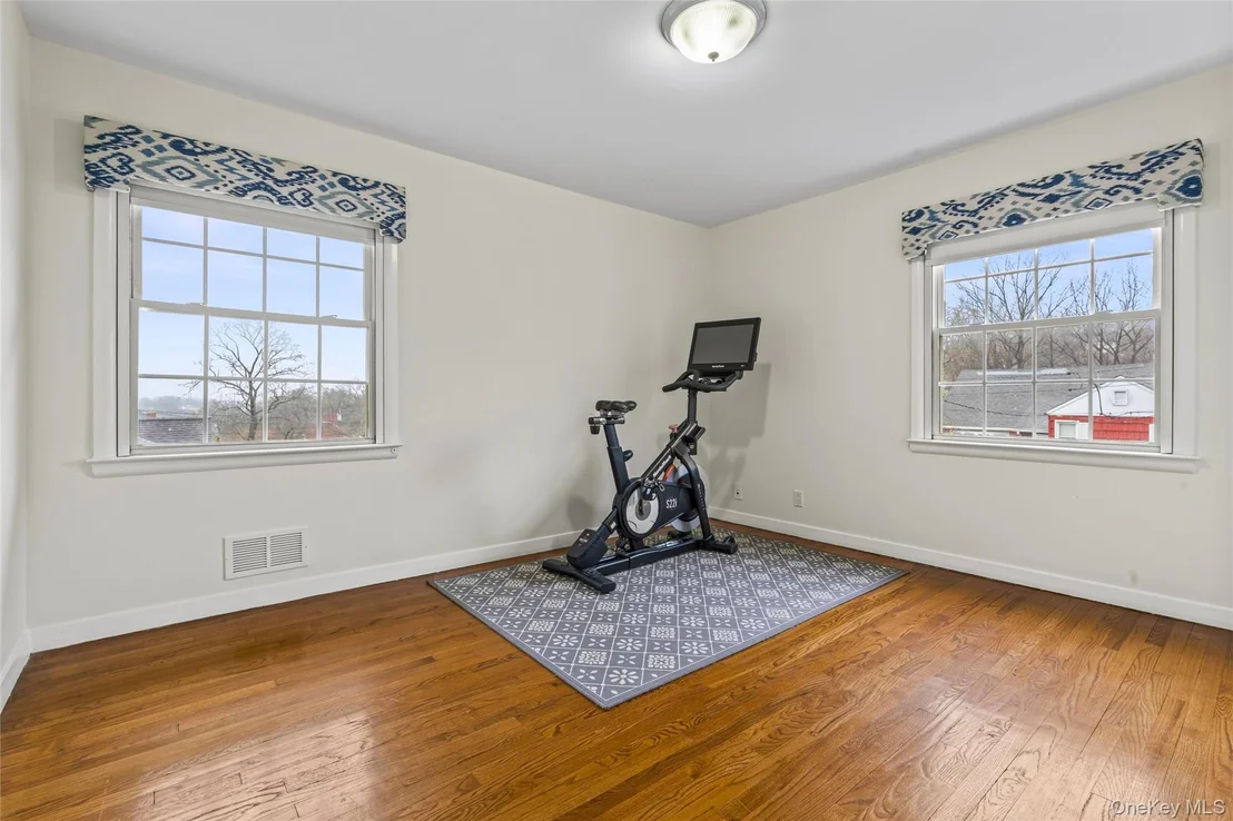 Photo of 148 Lefferts Road