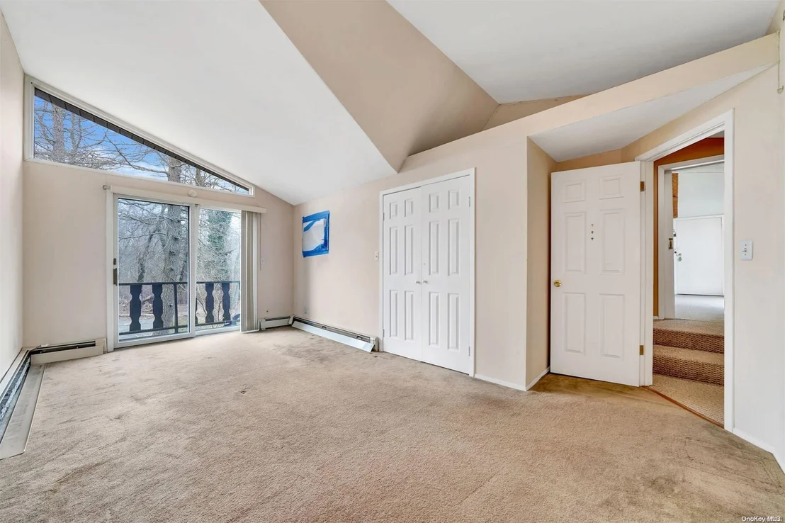 Photo of 32 Deer Path Road