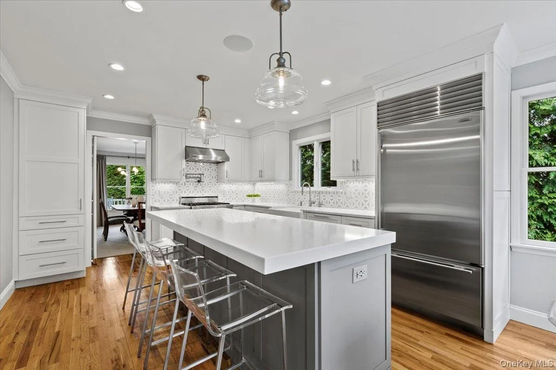 Photo of 76 Davis Avenue