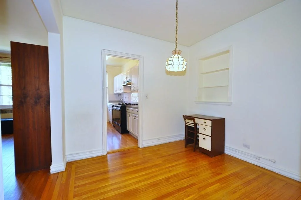 Photo of Unit 5A at 949 Palmer Road