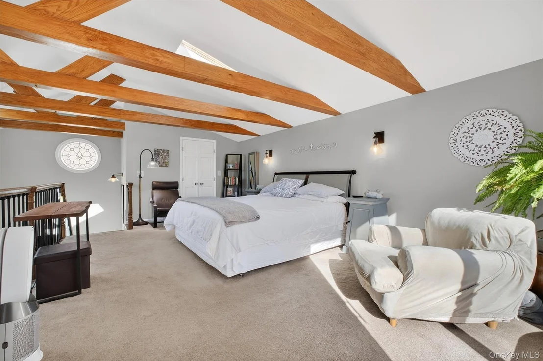Photo of 255 Haviland Drive